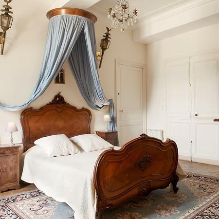 Chateau De Fleury La Foret Bed & Breakfast Igoville Exterior photo